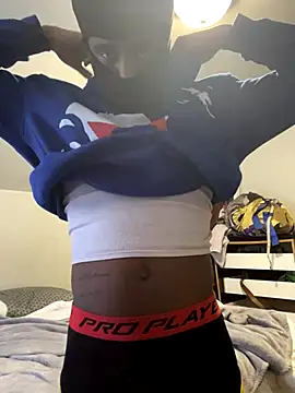 youngbull dada online show from December 5, 6:39 pm