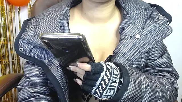 horneyworld007 online show from December 21, 2:30 pm