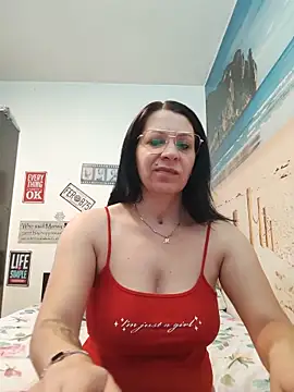 Snapshot of SugarDiamonds chatting on June 22, 6:21 am SugarDiamonds online show from June 22, 6:21 am