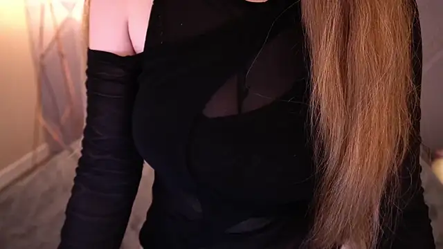 DanielaReign online show from April 18, 8:38 am