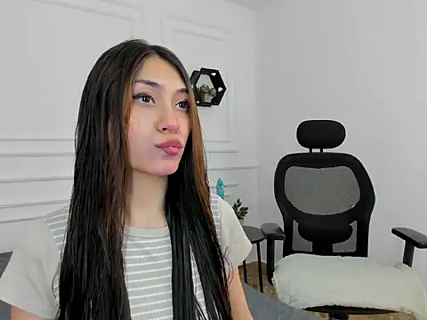 Snapshot of Ana_Muller19 chatting on November 4, 11:19 pm Ana Muller19 online show from November 4, 11:19 pm