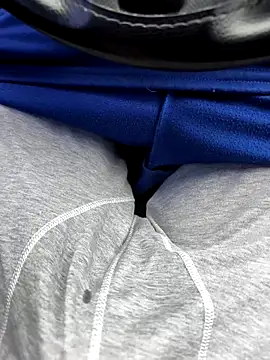 hakan07383 online show from February 6, 5:47 am