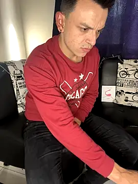 Snapshot of daniel_collins chatting on November 12, 1:15 pm daniel collins online show from November 12, 1:15 pm