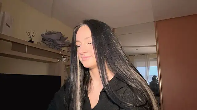 messystasy online show from November 9, 1:37 pm