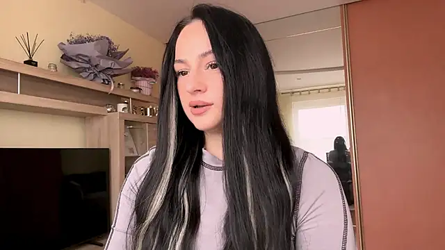 messystasy online show from November 4, 8:40 am