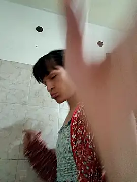 PaulinaLondra2 online show from December 2, 12:44 am