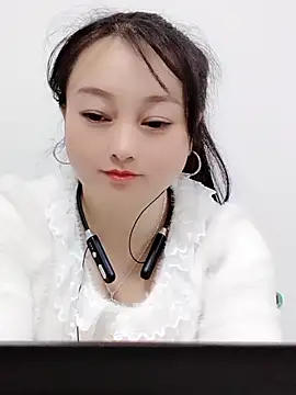 Alice-Baby520 online show from November 3, 5:45 am