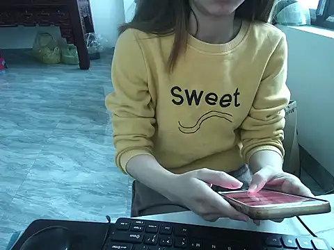 Snapshot of ---Lusi03--- chatting on December 15, 12:38 am ---Lusi03--- online show from December 15, 12:38 am