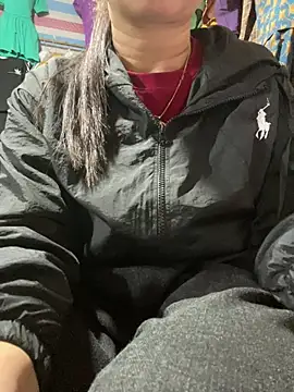 Snapshot of Plink68 chatting on February 27, 3:51 am Plink68 online show from February 27, 3:51 am