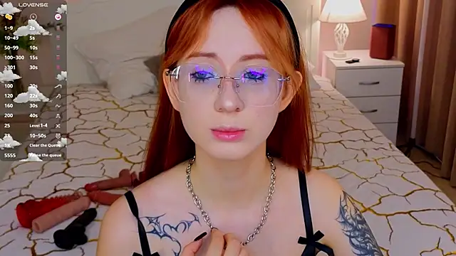 Snapshot of WICKEDEMBER chatting on May 3, 1:44 am WICKEDEMBER online show from May 3, 1:44 am