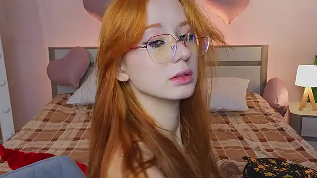 WICKEDEMBER online show from February 14, 1:39 am