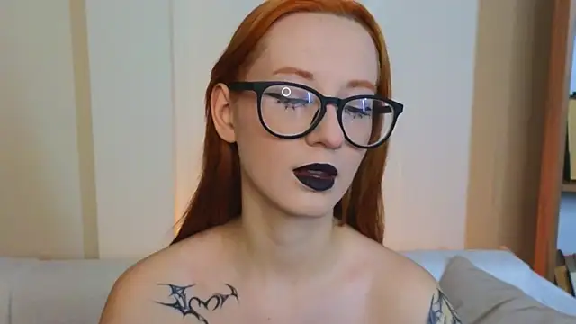 WICKEDEMBER online show from January 13, 2:04 am