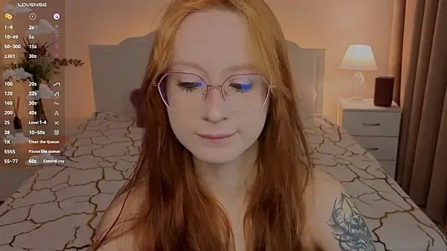 WICKEDEMBER online show from March 12, 6:39 am