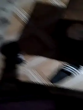 Snapshot of bluma24 chatting on November 17, 3:43 am bluma24 online show from November 17, 3:43 am