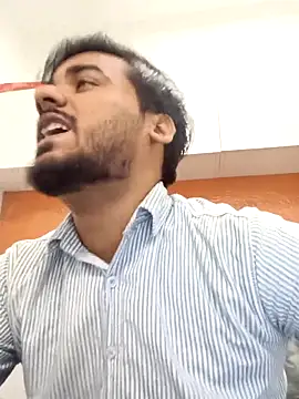 naughtyboyjii online show from November 19, 4:56 am