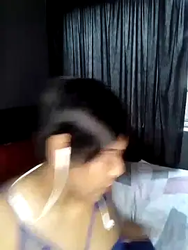 Snapshot of juicylips58 chatting on November 4, 2:32 pm juicylips58 online show from November 4, 2:32 pm