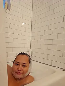 Snapshot of Eclipsedice chatting on November 23, 9:58 pm Eclipsedice online show from November 23, 9:58 pm