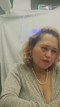 Snapshot of Eclipsedice chatting on December 22, 2:33 am Eclipsedice online show from December 22, 2:33 am