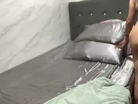 youcum withme online show from December 5, 1:38 am