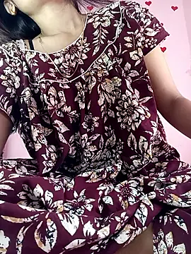 Snapshot of Saniya76 chatting on May 14, 5:04 am Saniya76 online show from May 14, 5:04 am