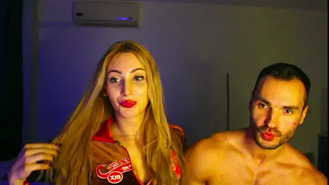 freyatrns online show from November 5, 7:39 pm