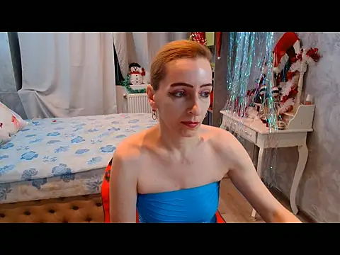 AnneDevrim online show from December 18, 6:40 am