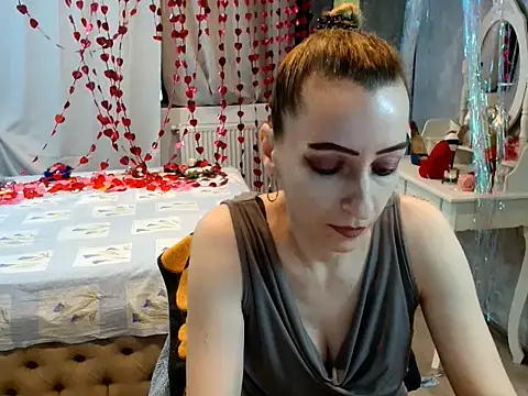 Snapshot of AnneDevrim chatting on February 3, 6:51 am AnneDevrim online show from February 3, 6:51 am