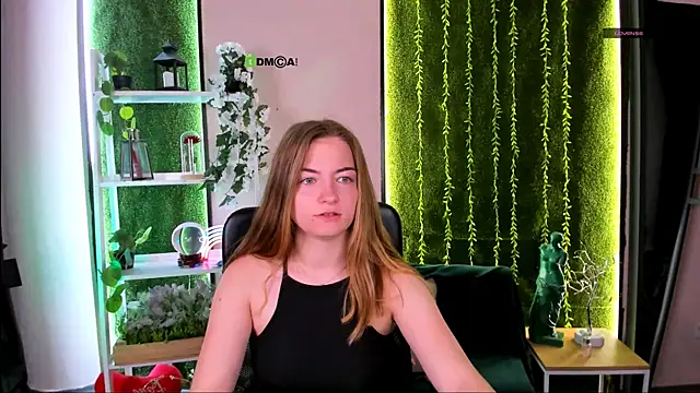 Snapshot of baby_hotte chatting on June 26, 5:35 am baby hotte online show from June 26, 5:35 am