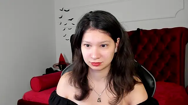 Snapshot of SaraDenars chatting on November 4, 5:22 am SaraDenars online show from November 4, 5:22 am