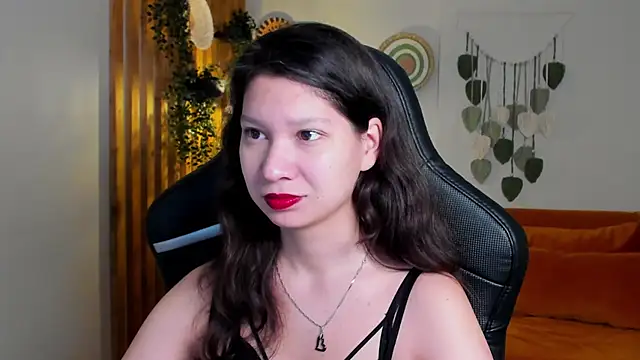 SaraDenars online show from November 26, 5:18 am