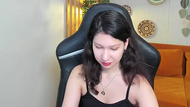 SaraDenars online show from November 10, 5:12 am