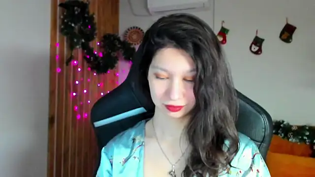 SaraDenars online show from December 22, 6:35 am