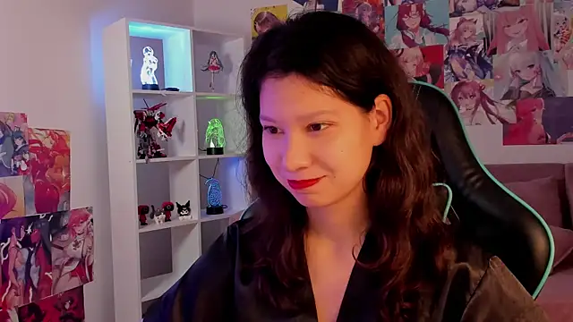 SaraDenars online show from November 19, 5:18 am