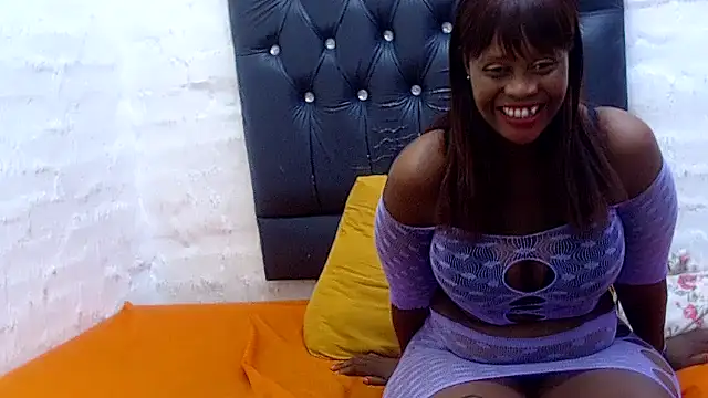 AUGUSTBLOOMxx online show from November 28, 5:24 pm