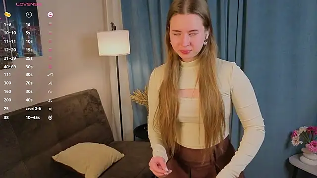 MowasaBritten online show from February 19, 4:04 pm