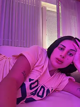 jojoa23 online show from May 3, 9:36 am