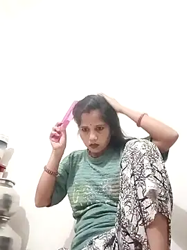 Sanjna babby online show from April 4, 4:24 pm