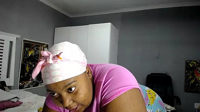 BigAssBBW24 online show from April 18, 5:54 am