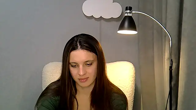 Snapshot of KiraHoney chatting on July 16, 7:55 pm KiraHoney online show from July 16, 7:55 pm