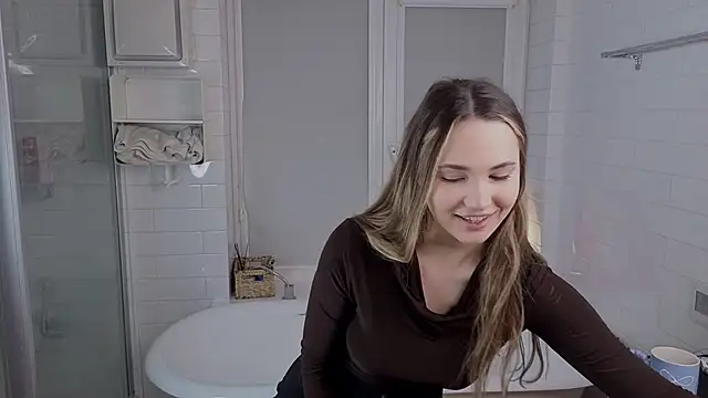 LeenaPuita online show from March 2, 4:36 pm