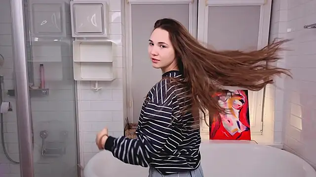 Snapshot of LeenaPuita chatting on December 3, 5:12 pm LeenaPuita online show from December 3, 5:12 pm