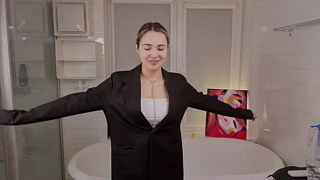 LeenaPuita online show from February 9, 4:49 pm