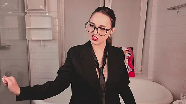 Snapshot of LeenaPuita chatting on November 24, 6:52 pm LeenaPuita online show from November 24, 6:52 pm