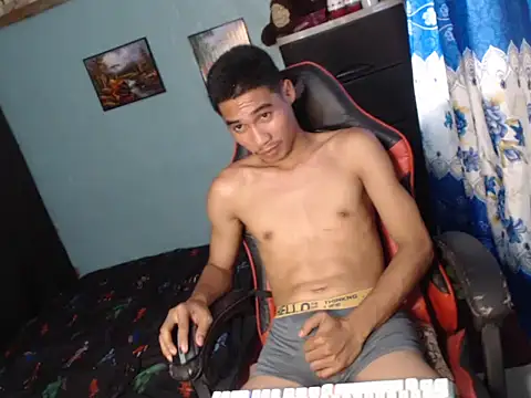 Snapshot of mrsexyteens chatting on January 12, 7:37 am mrsexyteens online show from January 12, 7:37 am