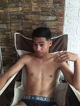 Snapshot of mrsexyteens chatting on November 17, 2:48 am mrsexyteens online show from November 17, 2:48 am