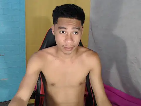 Snapshot of mrsexyteens chatting on May 15, 10:57 am mrsexyteens online show from May 15, 10:57 am