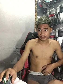 Snapshot of mrsexyteens chatting on February 17, 5:27 am mrsexyteens online show from February 17, 5:27 am