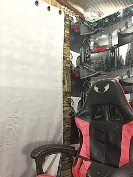 Snapshot of mrsexyteens chatting on February 19, 1:46 am mrsexyteens online show from February 19, 1:46 am