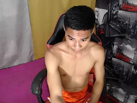 Snapshot of mrsexyteens chatting on May 8, 1:26 pm mrsexyteens online show from May 8, 1:26 pm