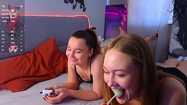 LauriePerez online show from February 11, 7:52 am